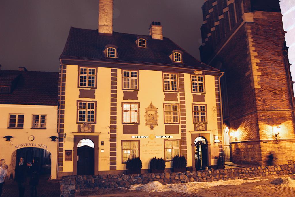 Historical Ekes Konvents 1435 Hotel Riga Exterior photo