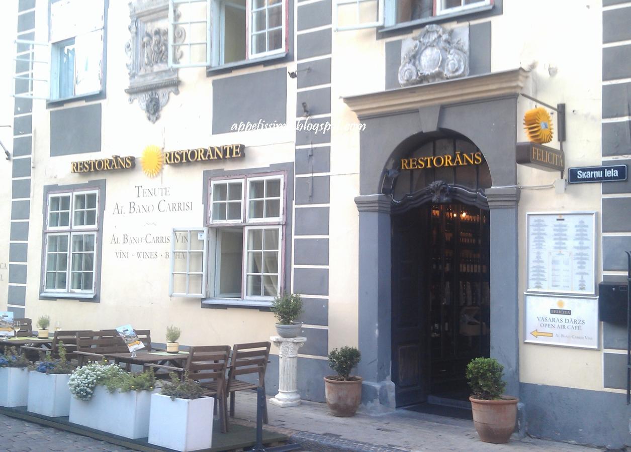 Historical Ekes Konvents 1435 Hotel Riga Exterior photo